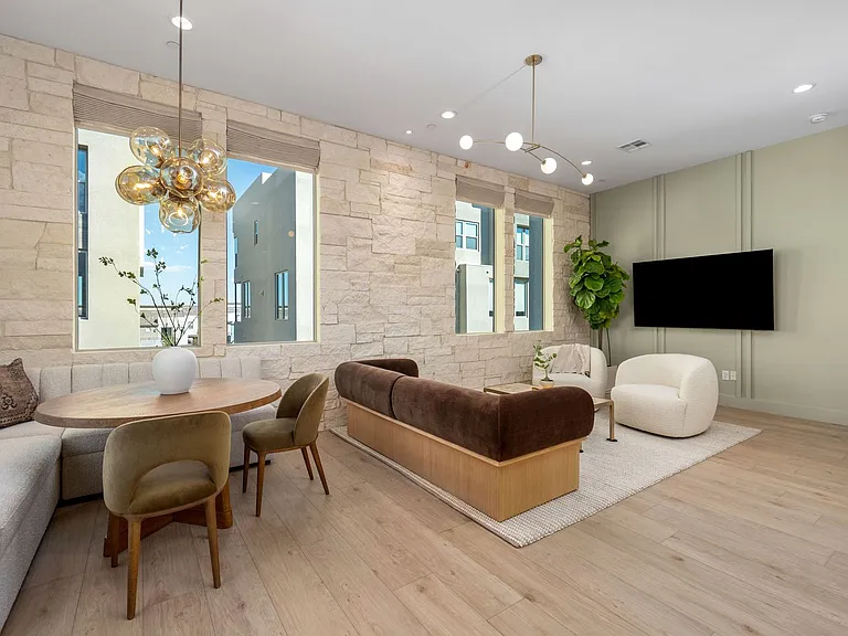 1543 Stone Perch St — Photo 8