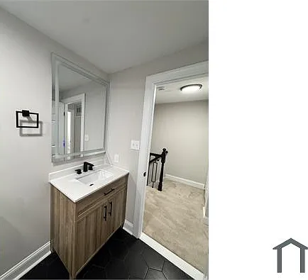 3 bed, 1200 sqft, $3,200 — Photo 2