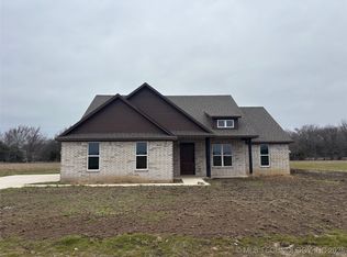 200 Sunset Cv, Mead, OK 73449