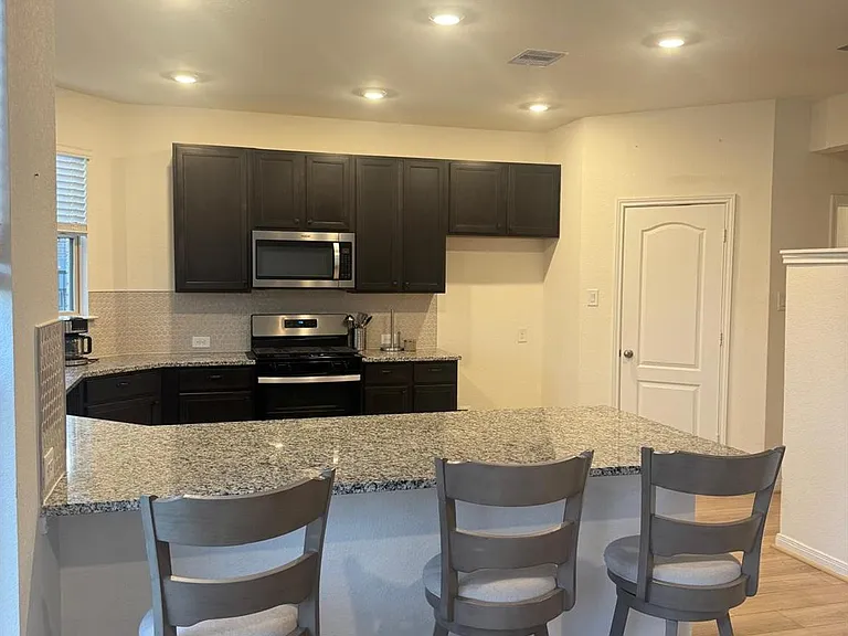 4841 Sun Falls Dr — Photo 4