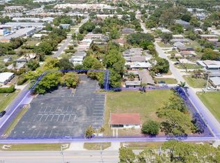 1795 Shadowlawn Dr, Naples, FL 34112