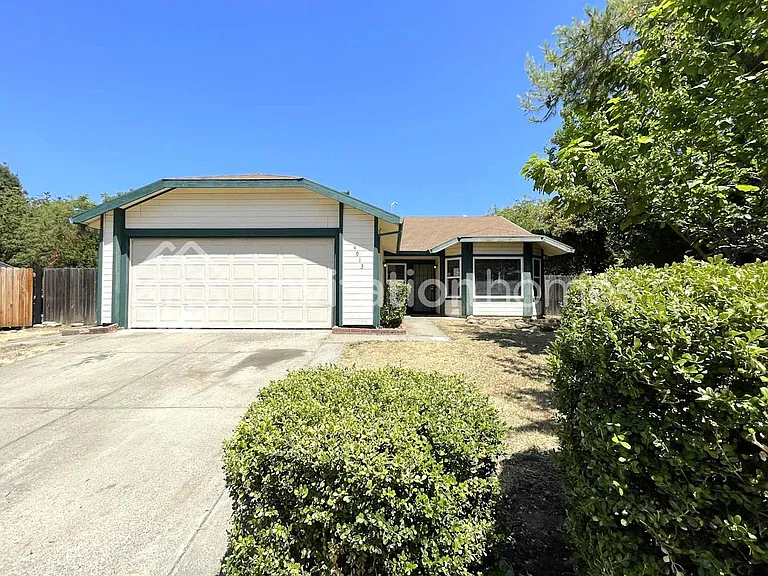 4913 Adorn Ct — Photo 1