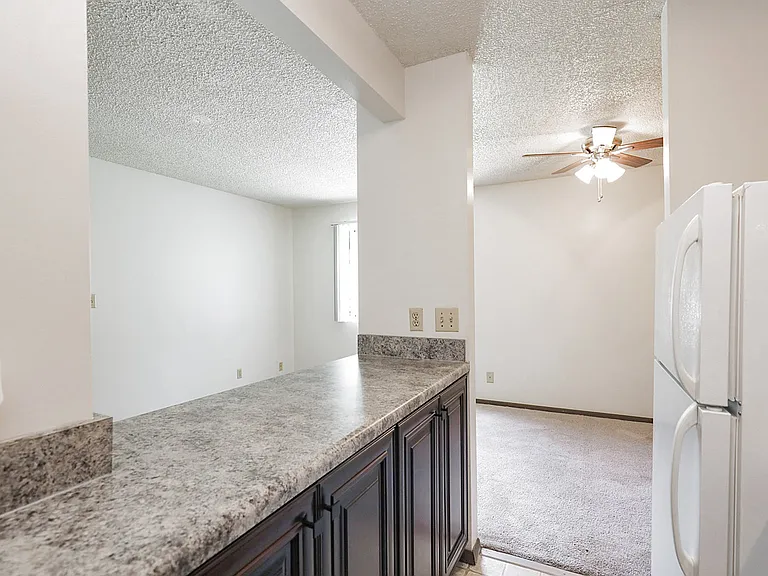 1327 D St #6 — Photo 6