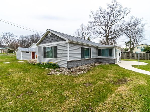 2255 N 400 W, Angola, IN 46703