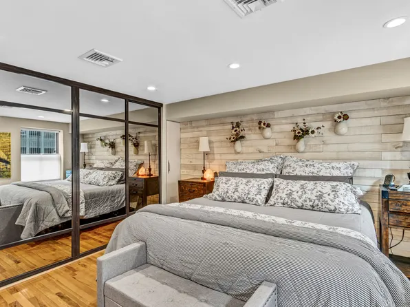 207 Huntington Street image 20 of 43