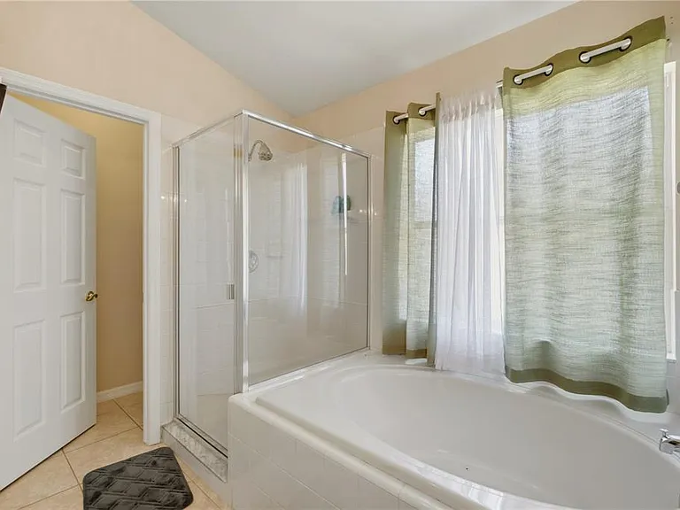 334 Brayton Ln — Photo 15