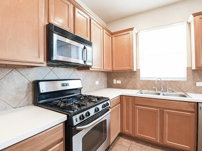 2029 Creek Run Dr — Photo 10