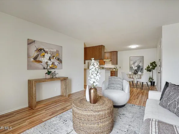 365 Burchett St Unit 118, Glendale, CA 91203