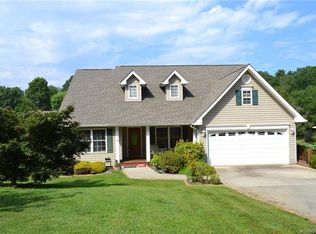 58 Rash Rd, Asheville, NC 28806