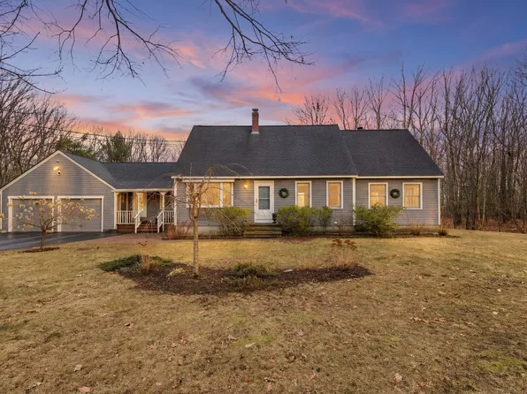 7 Littlefield Drive, Kennebunk, ME 04043