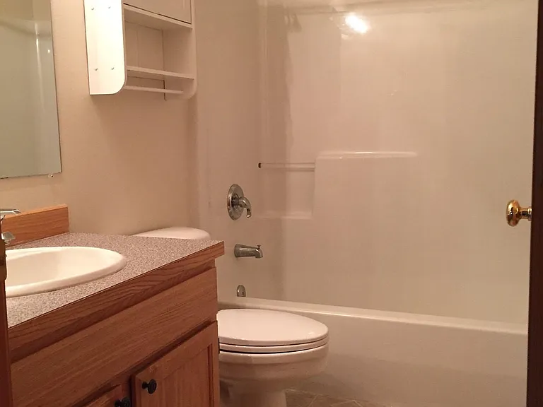 1719 E Illinois St — Photo 10