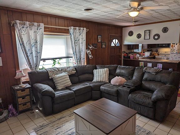 5th image of 1715 Ball Park Rd
