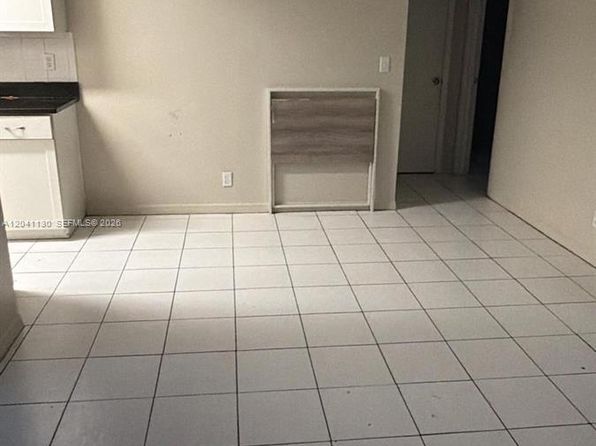 314 S J St APT 4