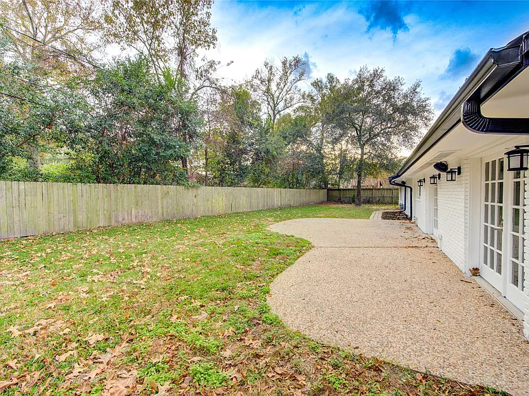 8439 Westview Dr — Photo 21