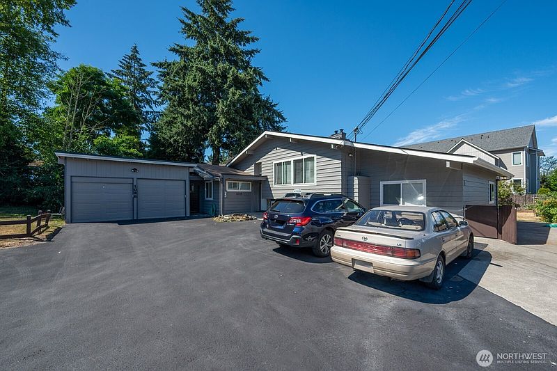 5th image of 1031 1045 SW 122nd Street