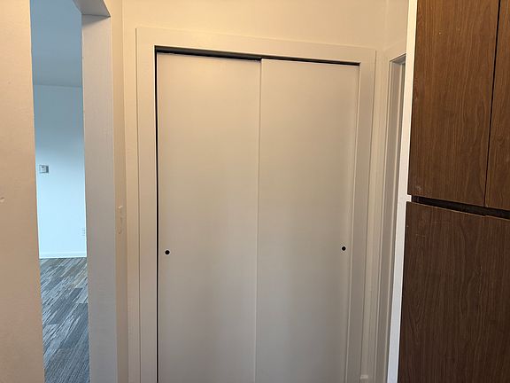 3rd image of 211 E Main St APT 8