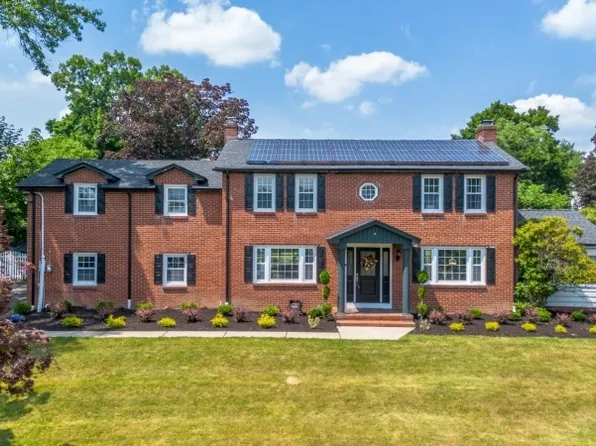 169 Parish Dr, Wayne Twp., NJ 07470