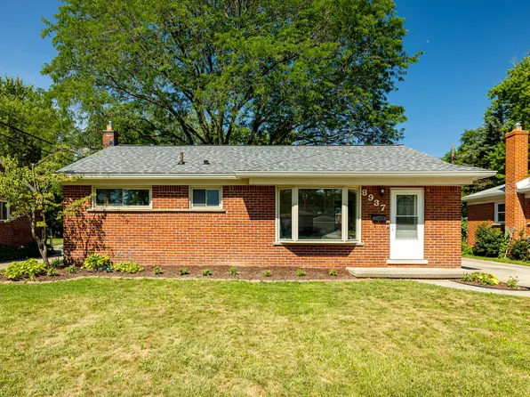 8937 Sunbury St, Livonia, MI 48150
