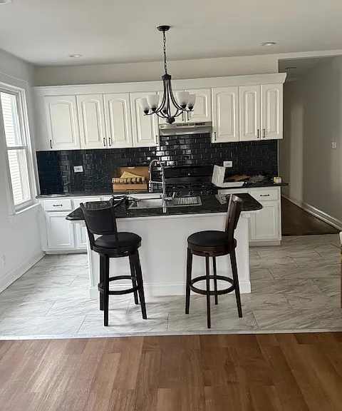 202 S Stiles St #1L — Photo 1