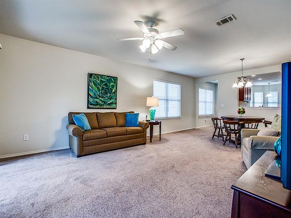 4th image of 7903 Estancia Dr