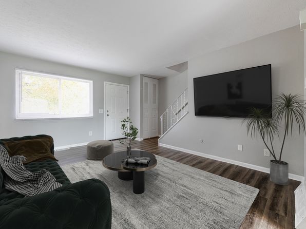 113 Holl Rd NE #16689269