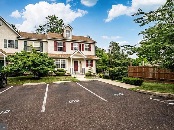 2nd image of 109 Millstone Ct