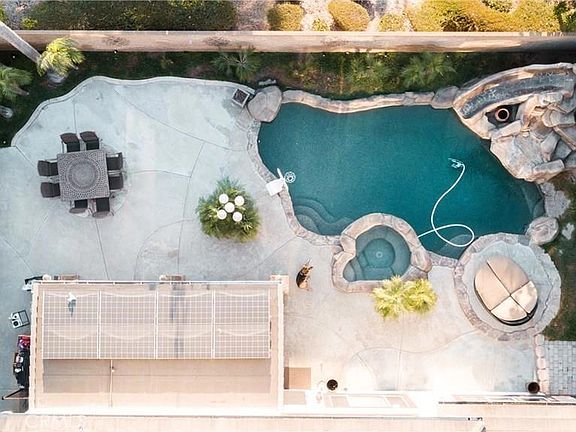 3rd image of 113 Gomez Cir