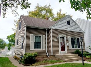 2947 N 90th St, Milwaukee, WI 53222