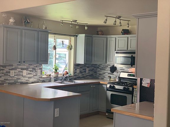 2nd image of 13822 Vasili Dr