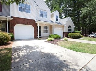 5876 Prescott Ct, Charlotte, NC 28269