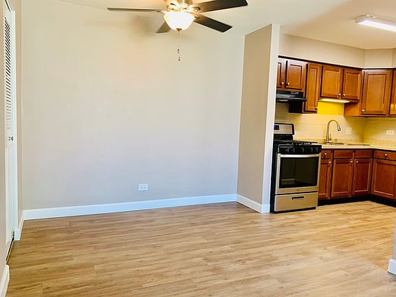 4th image of 965 Westmoreland Dr APT 7