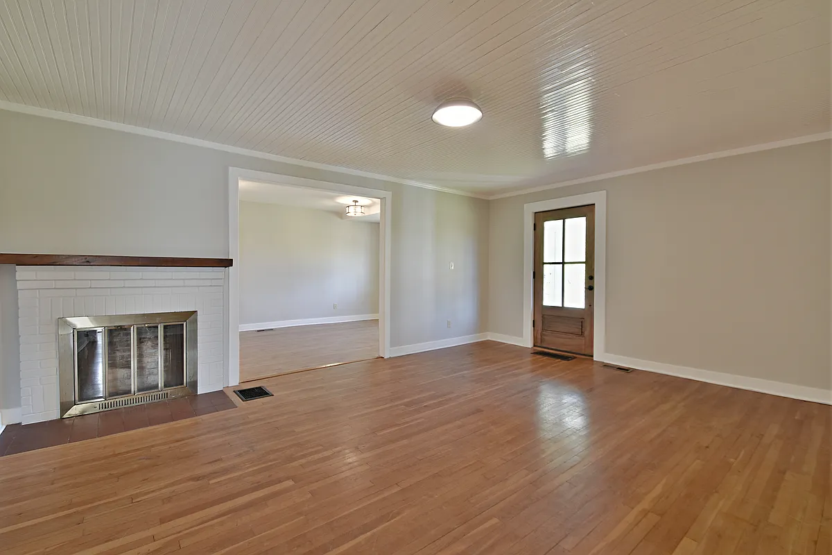 Building Photo - 8405 S Northshore Dr
