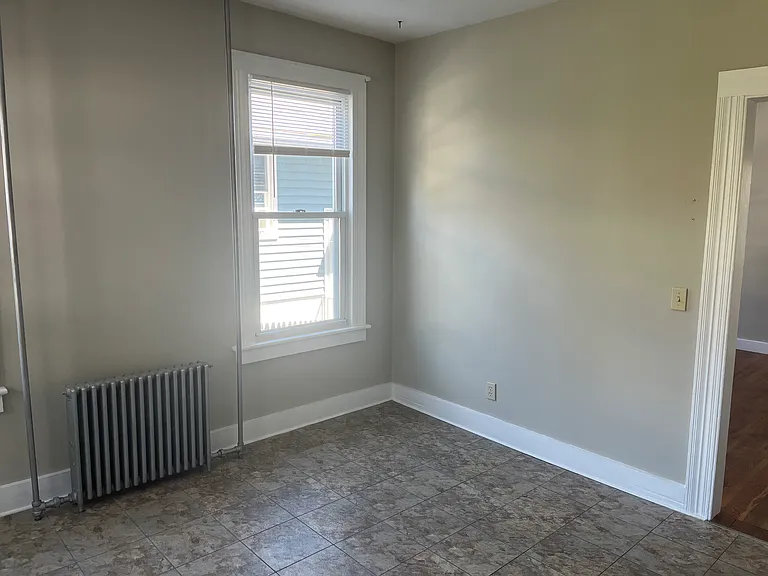 Lakeview Ave — Photo 8