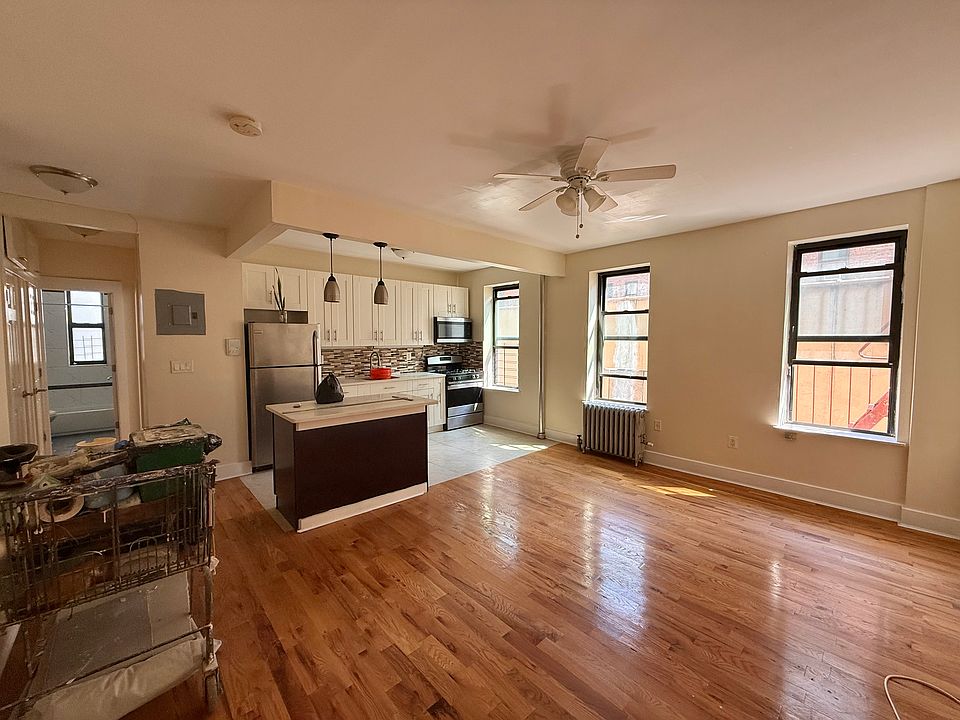1st image of 250 Clarkson Ave #100