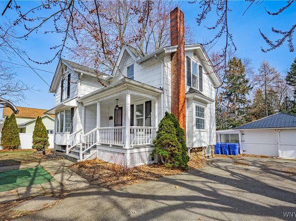 1667 Lockport St, Burt, NY 14028