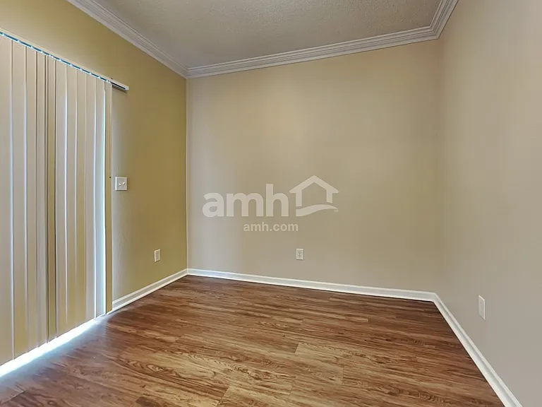 8146 Whitham Dr — Photo 5