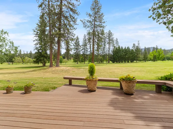 127 Black Oak St, Grants Pass, OR 97527