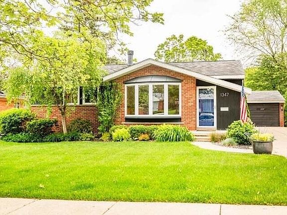 2nd image of 1347 Arella Blvd