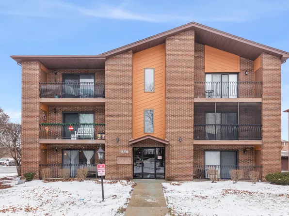 15718 Revere Ct APT B, Oak Forest, IL 60452