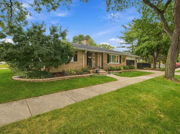 237 W Jackson St, Elmhurst, IL 60126