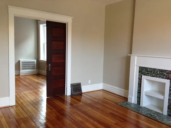 2717 Arsenal St, Saint Louis, MO 63118