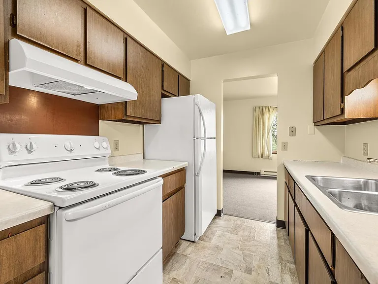 401 Morgan Ave #1 — Photo 3