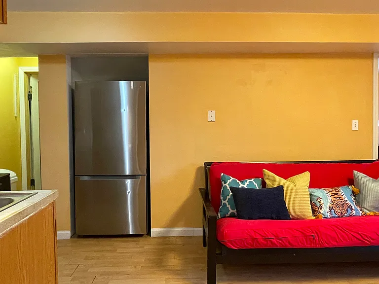 2 Thomas St #B — Photo 12