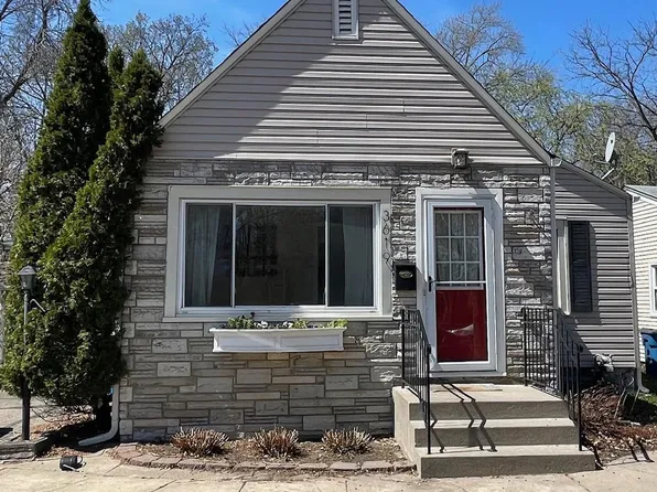 3619 Halifax Ave N, Robbinsdale, MN 55422