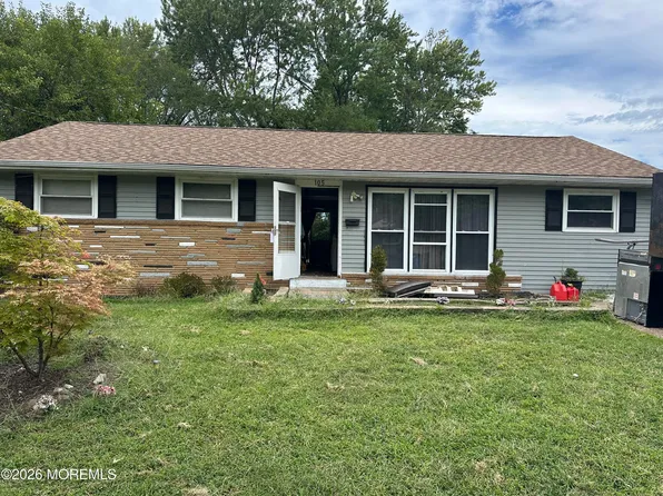 105 S Garden Boulevard, Beverly, NJ 08010