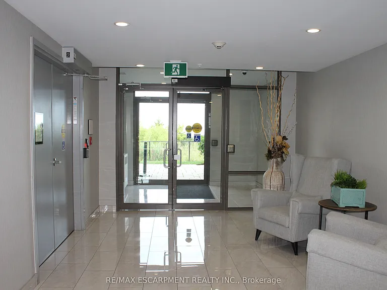 35 Southshore Cres #316 — Photo 36