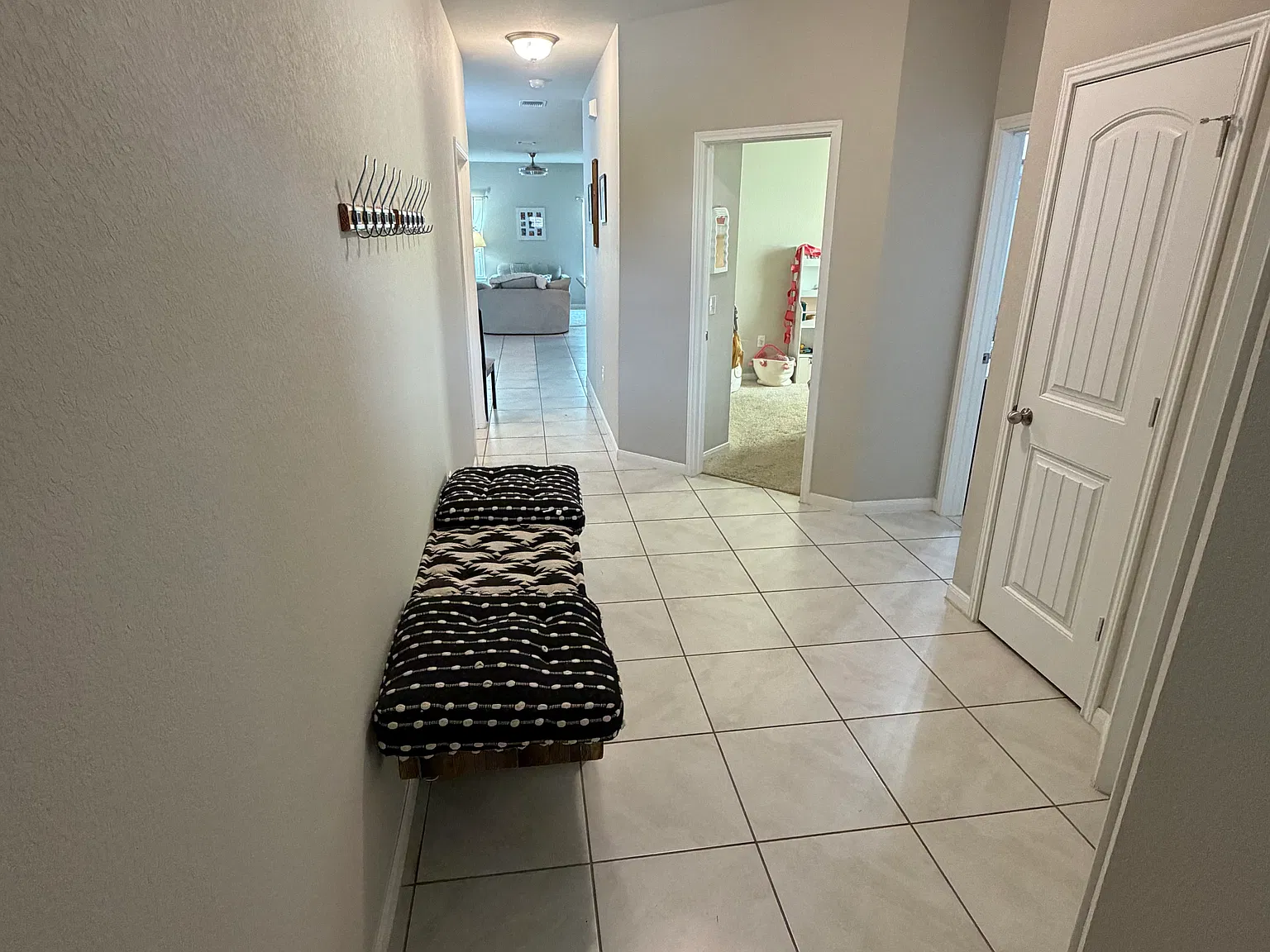 3 bed, 1514 sqft, $2,300 — Photo 2