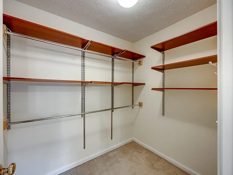 4710 Bay Cove Ct — Photo 23