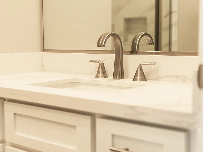 Lunada Bay Apartments — Photo 12