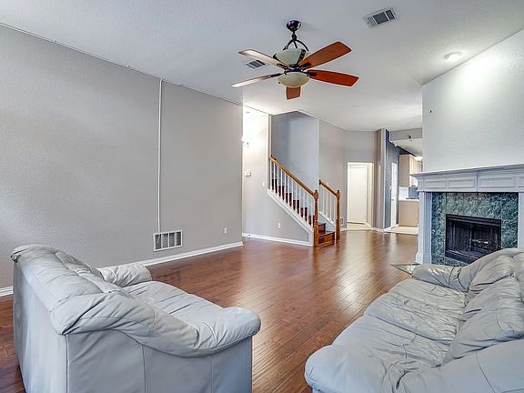 4th image of 3008 Sawtooth Dr